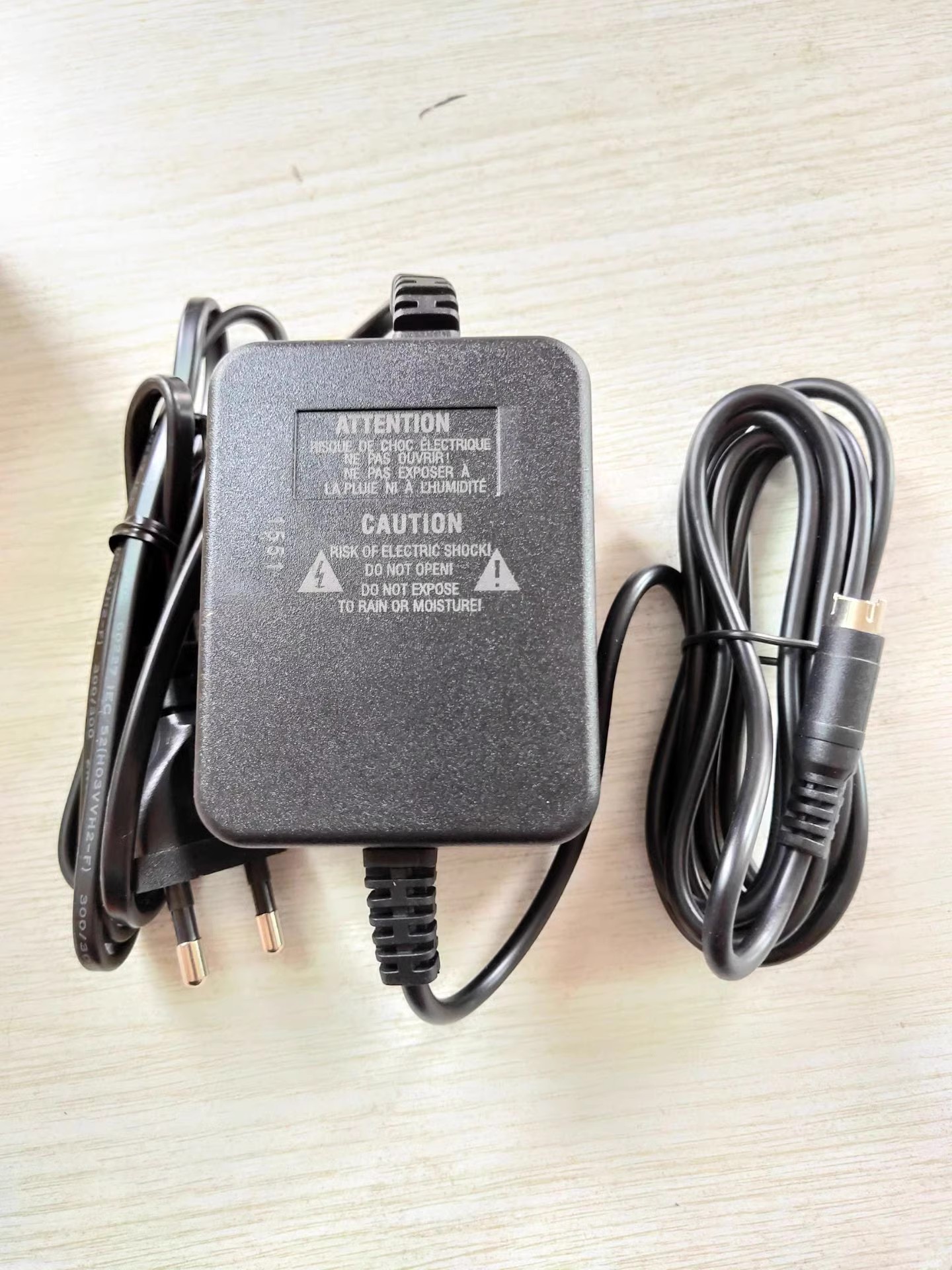 *Brand NEW* 2*17.5V 2*650MA AC DC ADAPTHE XENYX1202 MKR5 BEHRINGER POWER Supply - Click Image to Close